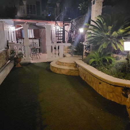 Pharos Villa Bari Bagian luar foto