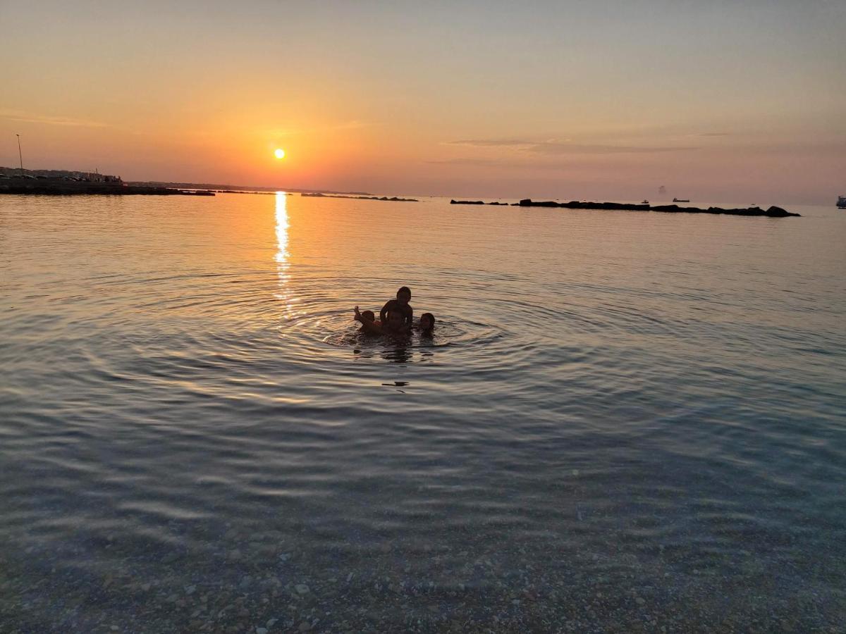 Pharos Villa Bari Bagian luar foto