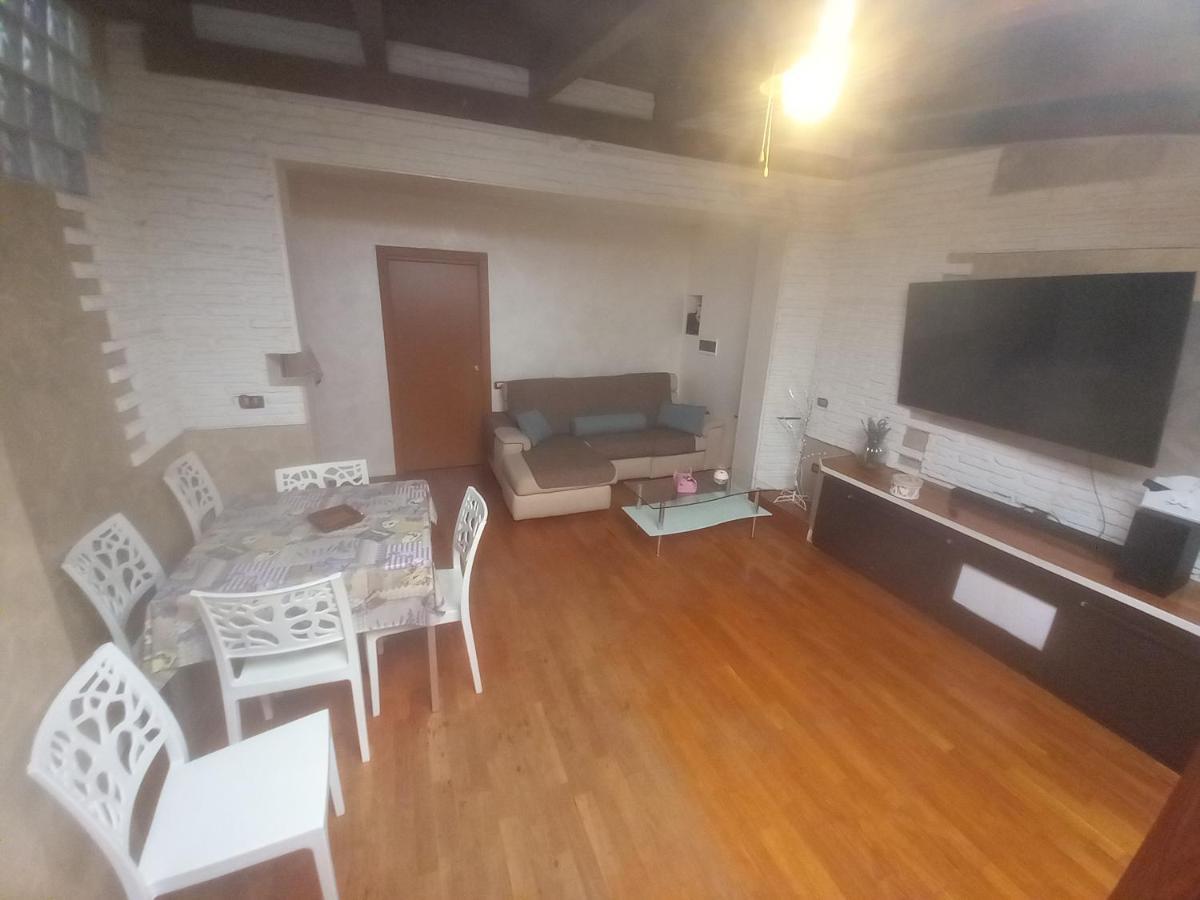 Pharos Villa Bari Bagian luar foto