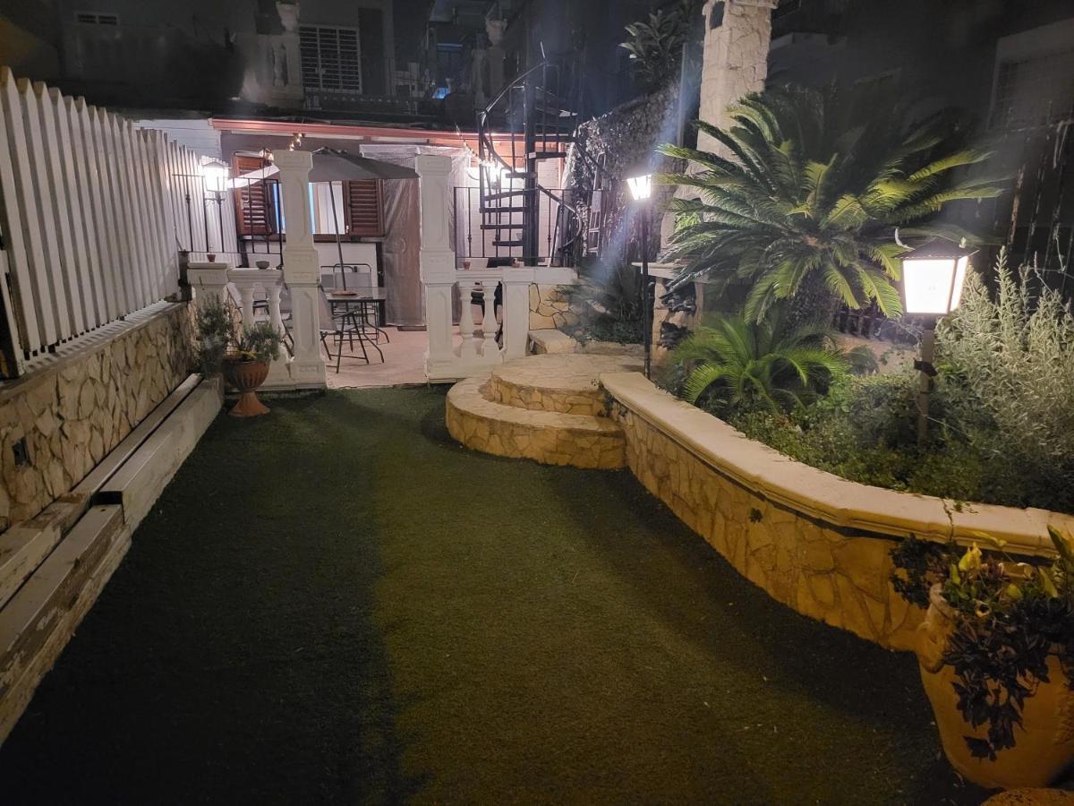 Pharos Villa Bari Bagian luar foto